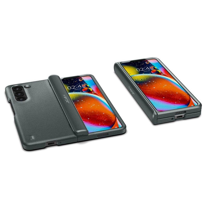 Кейс Spigen Slim Armor Pro за Samsung Galaxy Z Fold5 зелен