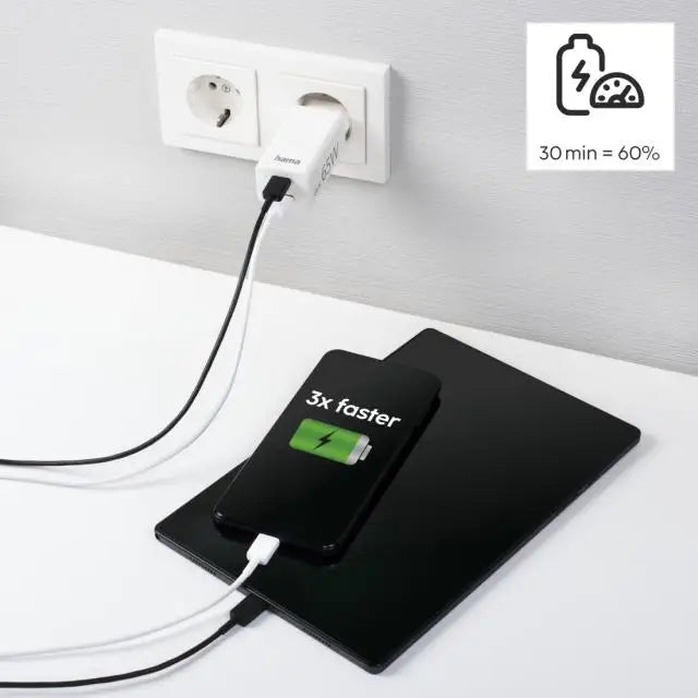 Бързо заряднo HAMA Gan 220V 65W 1x USB-C PD 1x USB-A QC Бял