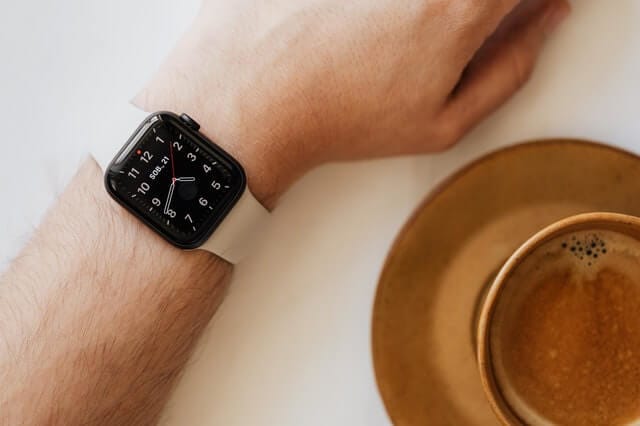 Smart Watch Date and Time