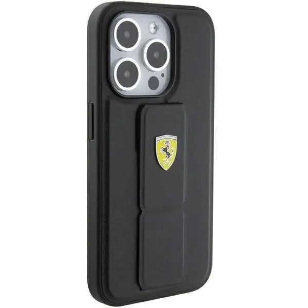 Кейс Ferrari Grip Stand Metal Logo за iPhone 15 Pro