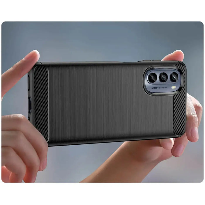 Кейс HQWear Carbon Case за Motorola Moto G62 5G черен