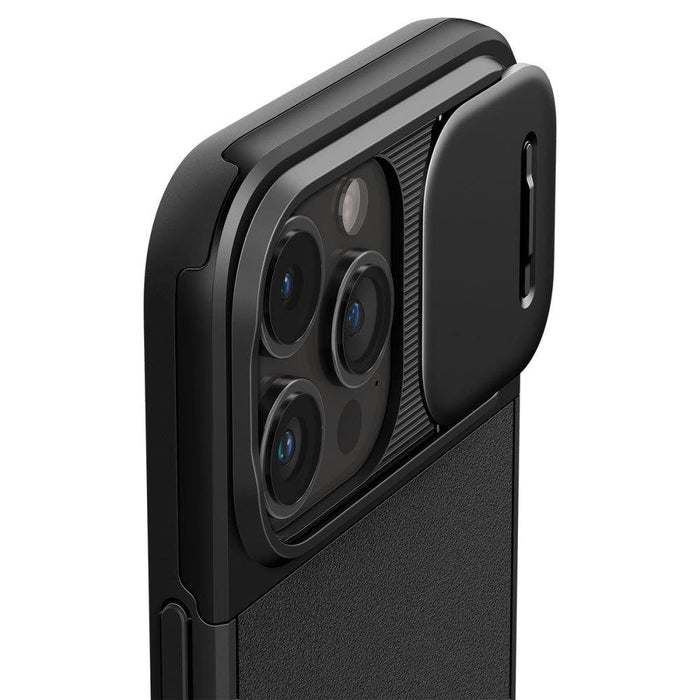 Кейс с протектор за камера Spigen Optik Armor за iPhone 15