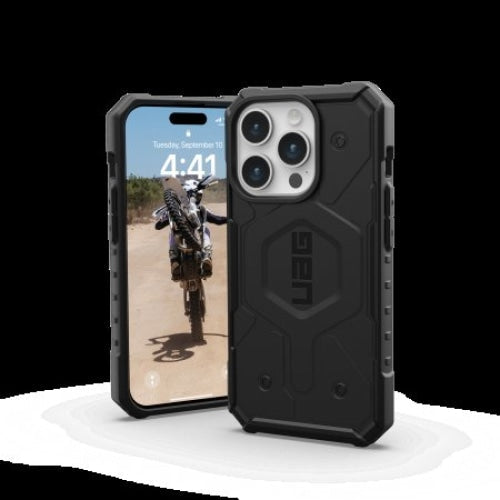 Кейс UAG Pathfinder Magsafe за iPhone 15 Pro черен