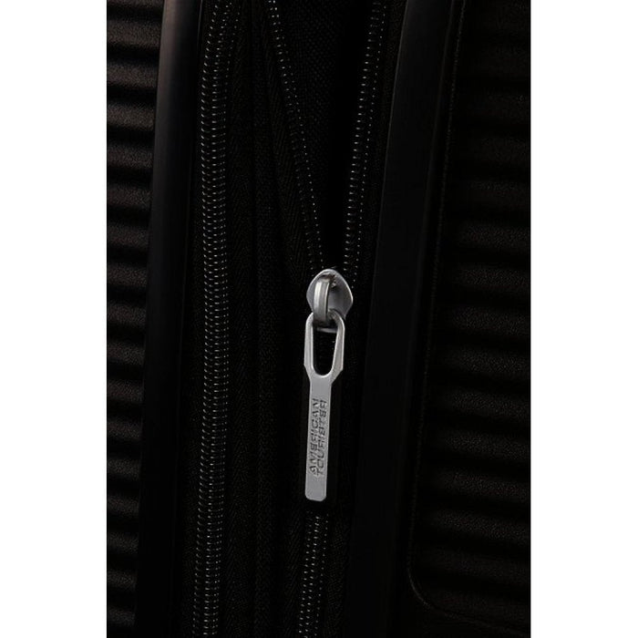 Куфар Samsonite Soundbox Spinner (4 wheels) 67cm Exp Black