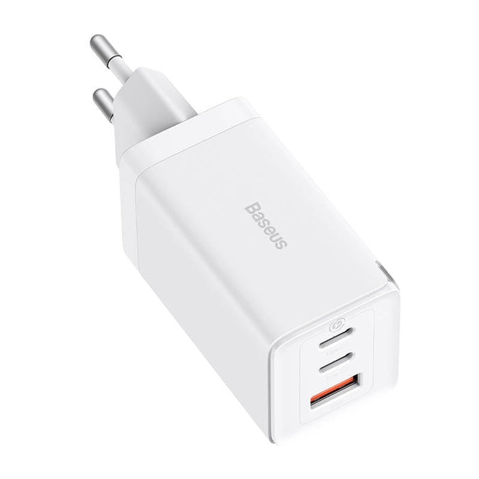 Адаптер Baseus GaN5 Pro 2xUSB - C + USB 65W бял