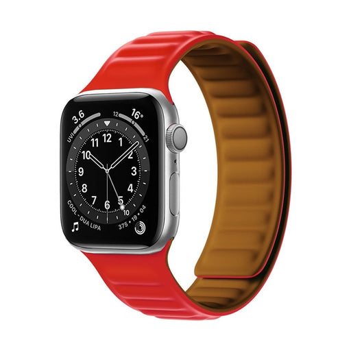 Каишка Magnetic Strap за Apple Watch 7 45mm червена