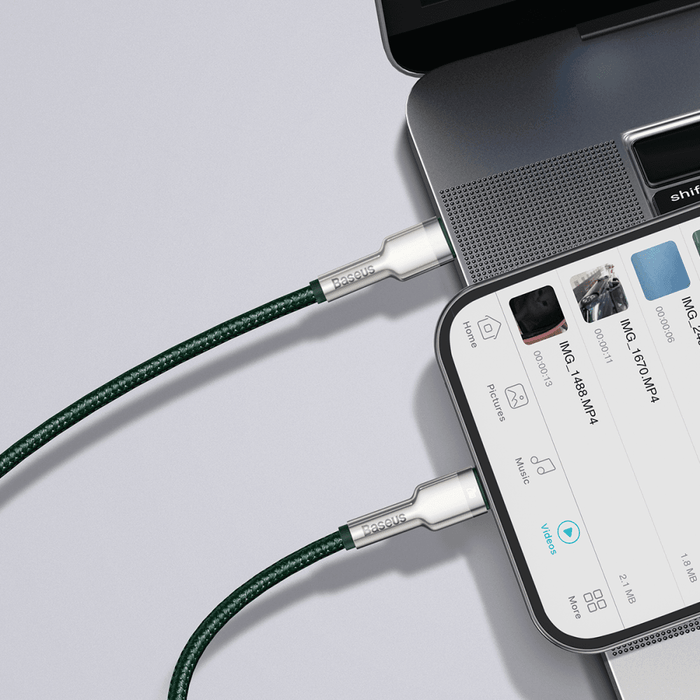 Кабел за зареждане USB - C към Lightning Baseus 2m 20W